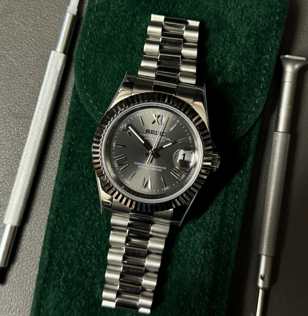 SEIKO MOD DATEJUST | ROMAN NUMERALS GREY