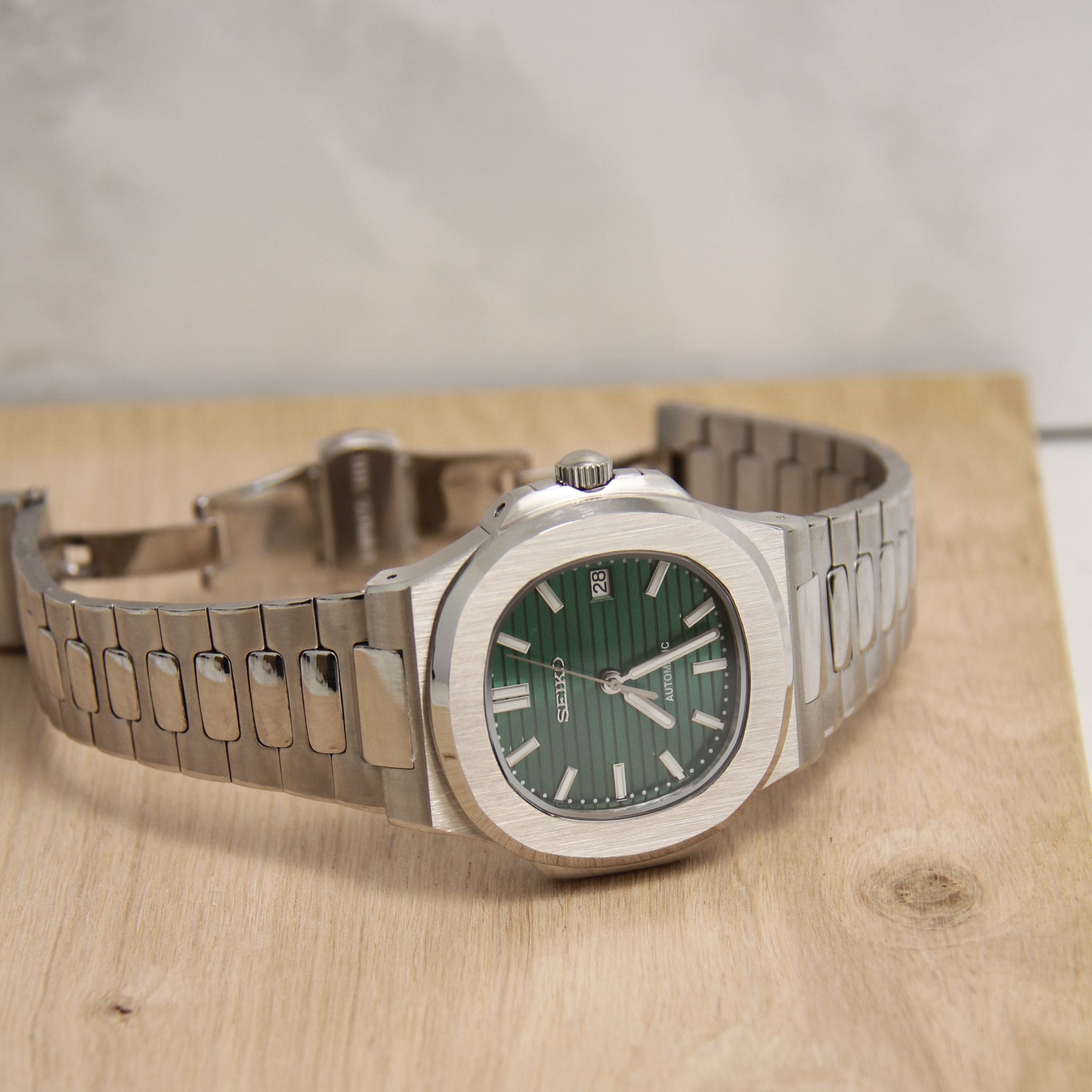 Montre Seiko Mod nautilus vert avec bracelet - mouvement automatique visible NH35