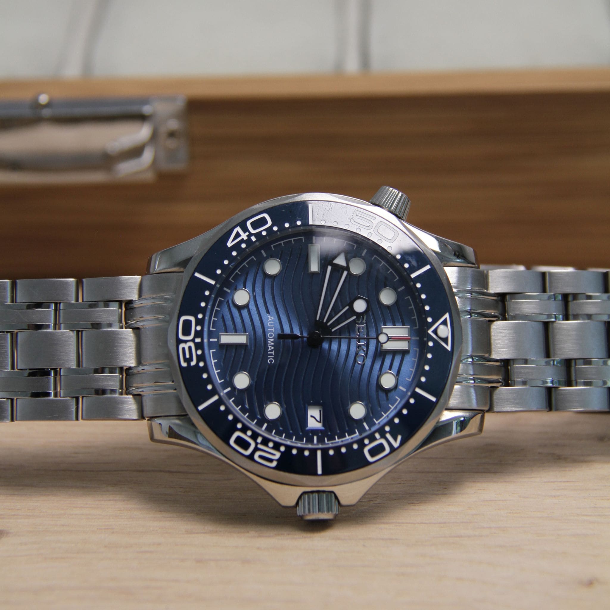 Montre Seiko Mod Seamaster diver bleu avec bracelet – mouvement automatique visible NH35