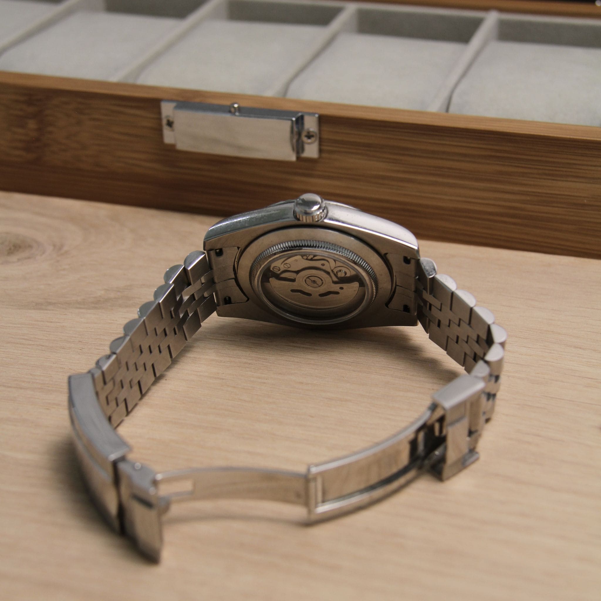 Montre Seiko Mod Datejust Arabic Bleu avec bracelet – mouvement automatique visible NH35